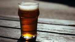 How to Quickly Tell If Your Beer Glass Is Really Clean