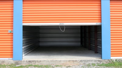 Empty storage unit