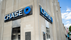 The exterior of a Chase Bank